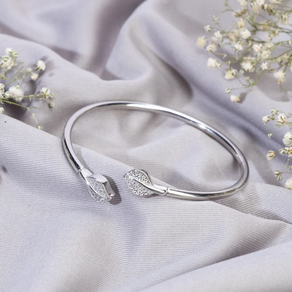 92.5 sterling silver

sterling silver jewellery

sterling silver jewelry

best silver for jewellery

pure silver jewellery